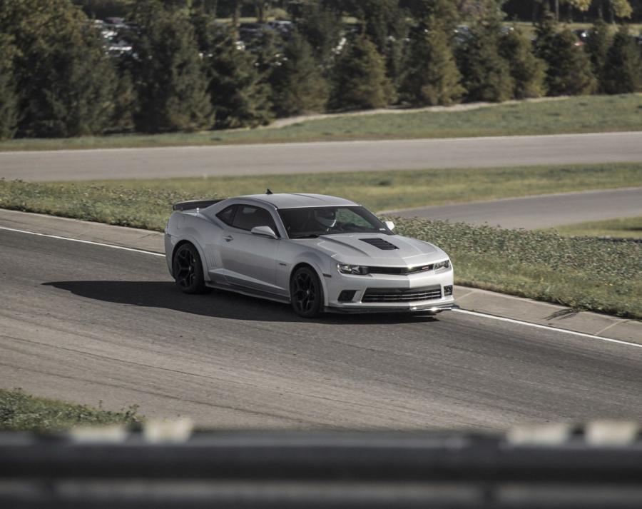  Chevrolet Camaro Z28 2014 года  (фото 4 из 72)